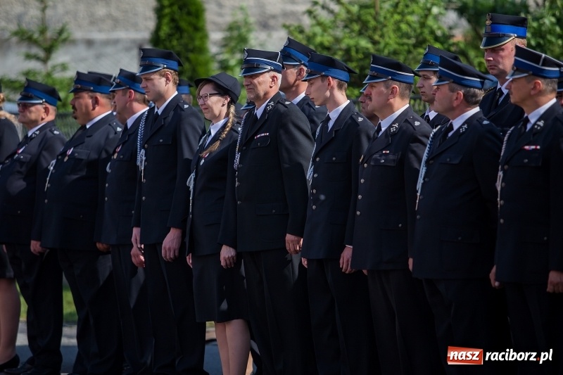 Zdjęcie w galerii na portalu naszraciborz.pl: Uroczystość 115-lecia OSP Markowice wraz z poświęceniem nowego wozu  wiadomości z regionu