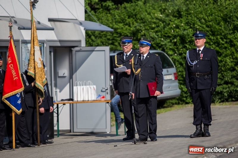 Zdjęcie w galerii na portalu naszraciborz.pl: Uroczystość 115-lecia OSP Markowice wraz z poświęceniem nowego wozu  wiadomości z regionu