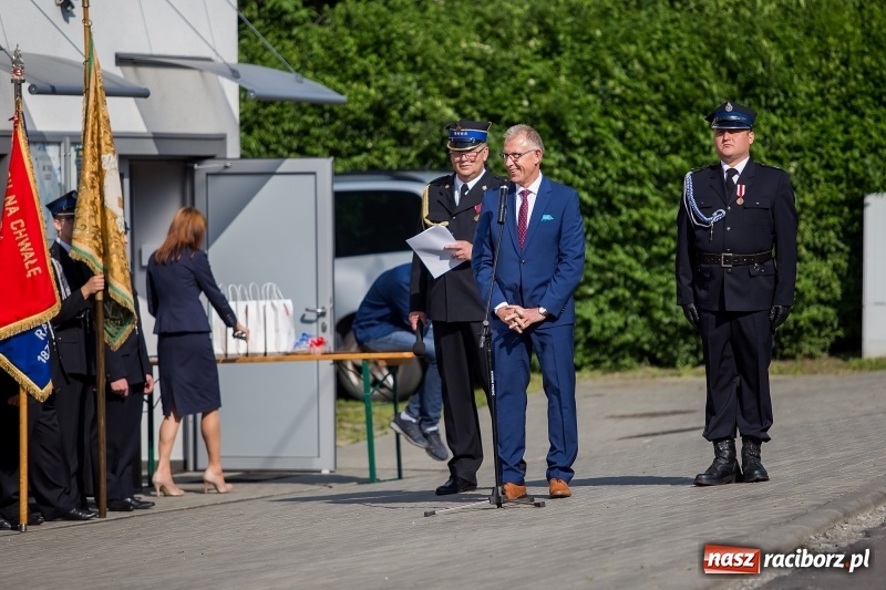 Zdjęcie w galerii na portalu naszraciborz.pl: Uroczystość 115-lecia OSP Markowice wraz z poświęceniem nowego wozu  wiadomości z regionu