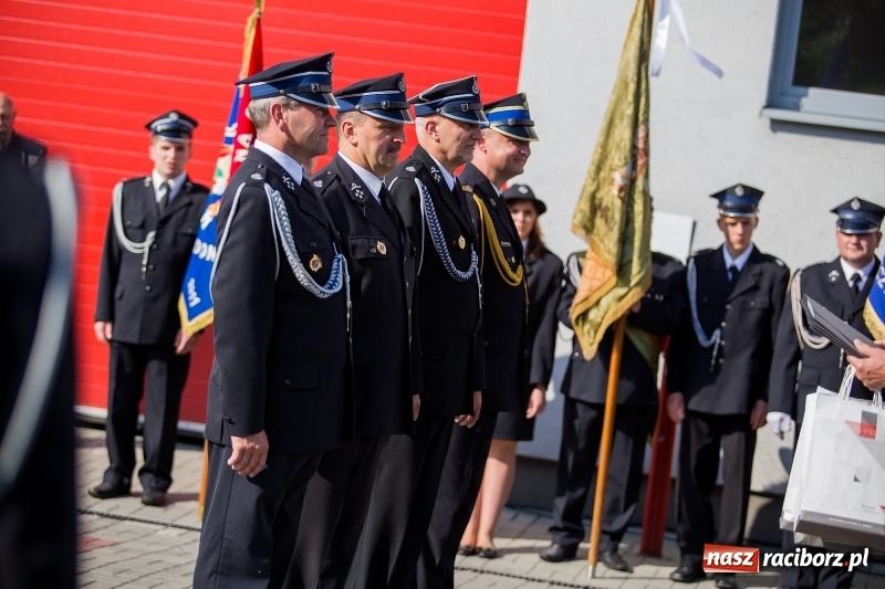 Zdjęcie w galerii na portalu naszraciborz.pl: Uroczystość 115-lecia OSP Markowice wraz z poświęceniem nowego wozu  wiadomości z regionu