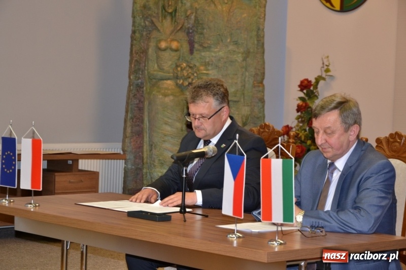 Zdjęcie w galerii na portalu naszraciborz.pl: Gmina otwarta na świat. Krzyżanowice świętują dwudziestolecie współpracy zagranicznej  wiadomości z regionu