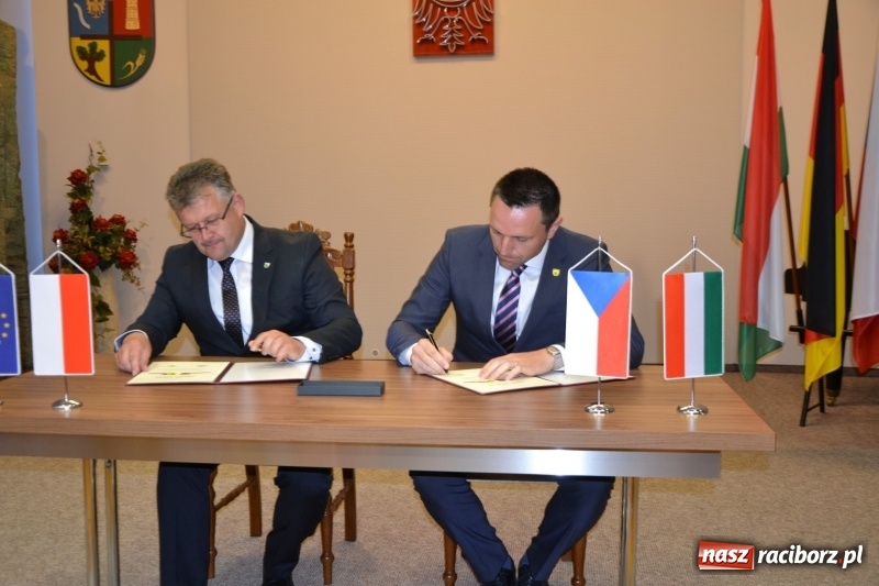 Zdjęcie w galerii na portalu naszraciborz.pl: Gmina otwarta na świat. Krzyżanowice świętują dwudziestolecie współpracy zagranicznej  wiadomości z regionu