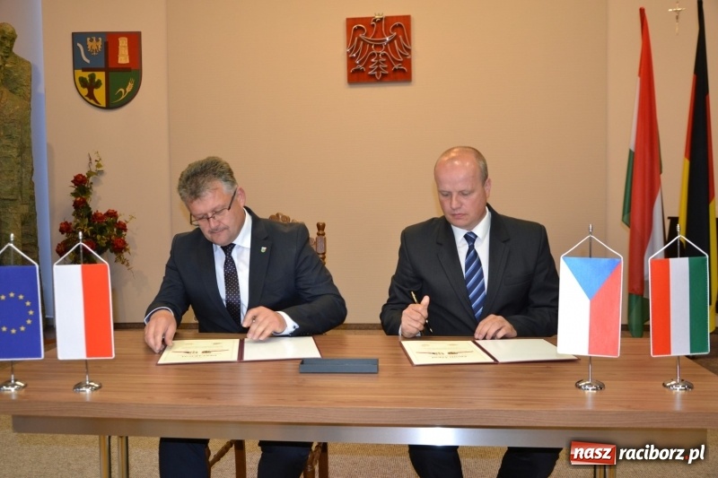 Zdjęcie w galerii na portalu naszraciborz.pl: Gmina otwarta na świat. Krzyżanowice świętują dwudziestolecie współpracy zagranicznej  wiadomości z regionu
