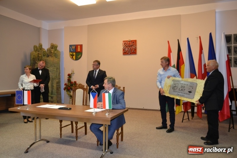 Zdjęcie w galerii na portalu naszraciborz.pl: Gmina otwarta na świat. Krzyżanowice świętują dwudziestolecie współpracy zagranicznej  wiadomości z regionu