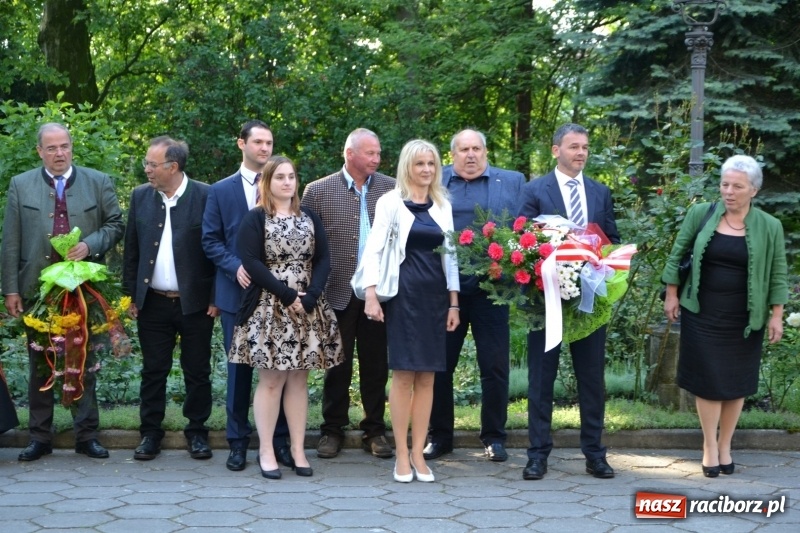 Zdjęcie w galerii na portalu naszraciborz.pl: Gmina otwarta na świat. Krzyżanowice świętują dwudziestolecie współpracy zagranicznej  wiadomości z regionu