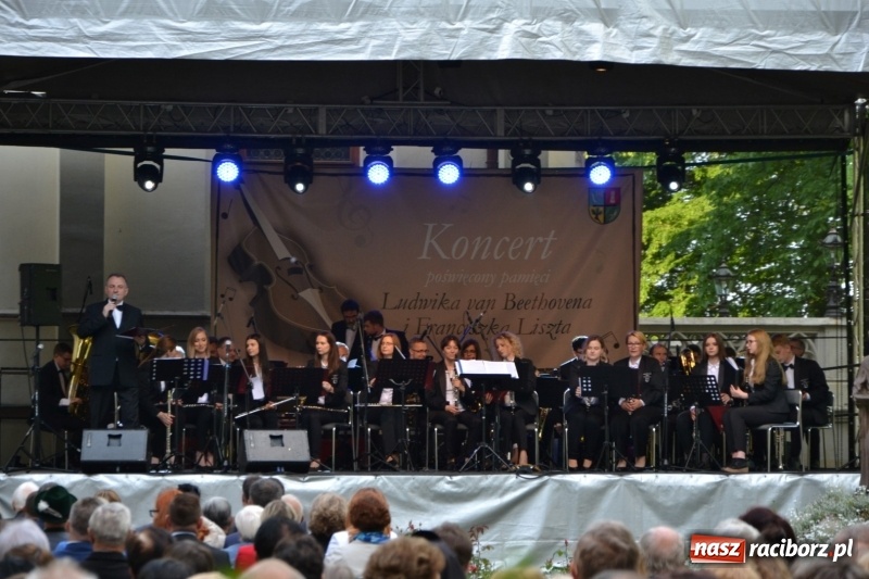 Zdjęcie w galerii na portalu naszraciborz.pl: Gmina otwarta na świat. Krzyżanowice świętują dwudziestolecie współpracy zagranicznej  wiadomości z regionu