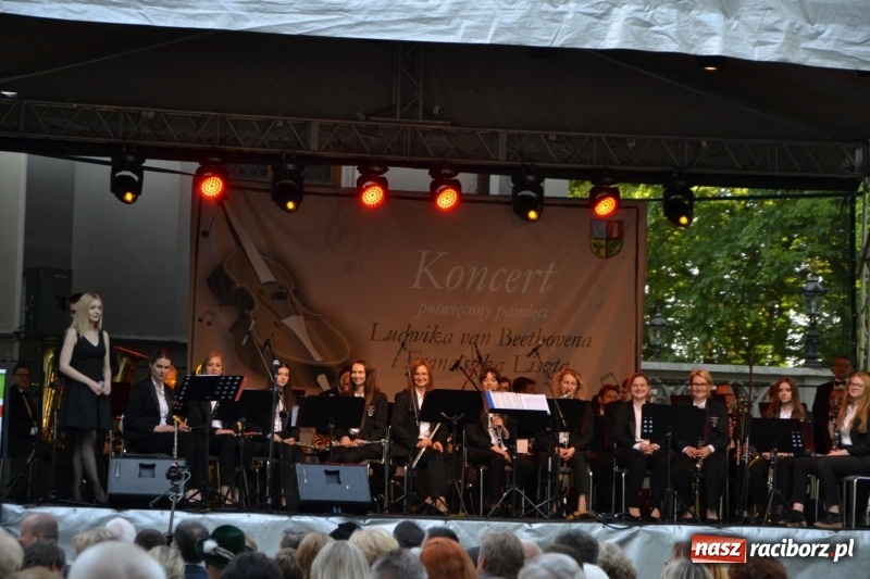 Zdjęcie w galerii na portalu naszraciborz.pl: Gmina otwarta na świat. Krzyżanowice świętują dwudziestolecie współpracy zagranicznej  wiadomości z regionu