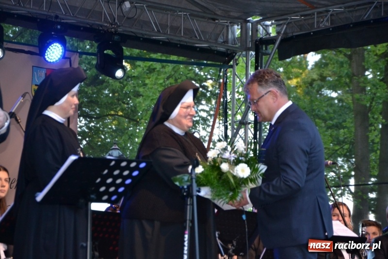 Zdjęcie w galerii na portalu naszraciborz.pl: Gmina otwarta na świat. Krzyżanowice świętują dwudziestolecie współpracy zagranicznej  wiadomości z regionu