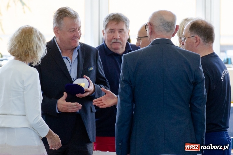 Zdjęcie w galerii na portalu naszraciborz.pl: Międzynarodowe Zawody Pływackie o Puchar Prezesa MKS SMS Victoria Racibórz  wiadomości z regionu