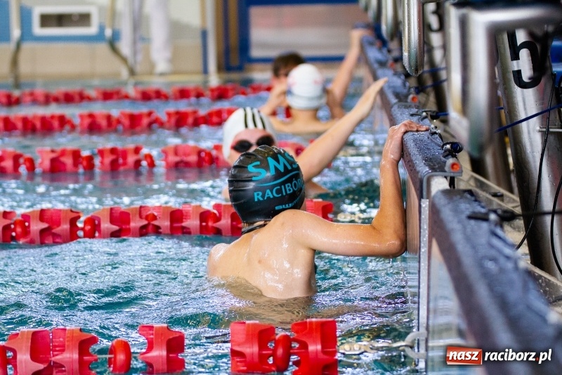 Zdjęcie w galerii na portalu naszraciborz.pl: Międzynarodowe Zawody Pływackie o Puchar Prezesa MKS SMS Victoria Racibórz  wiadomości z regionu