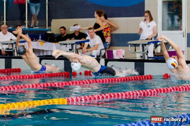 Zdjęcie w galerii na portalu naszraciborz.pl: Międzynarodowe Zawody Pływackie o Puchar Prezesa MKS SMS Victoria Racibórz  wiadomości z regionu