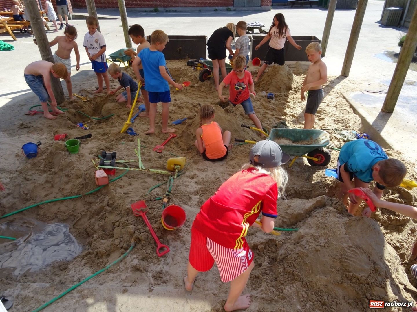Zdjęcie w galerii na portalu naszraciborz.pl: Nauczycielki szkoły w Tworkowie na spotkaniu koordynatorów w Danii wiadomości z regionu
