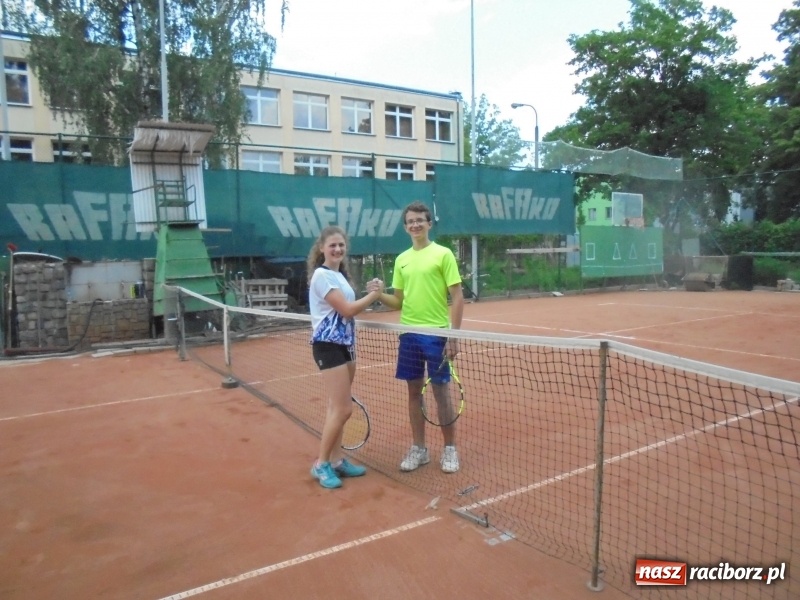 Zdjęcie w galerii na portalu naszraciborz.pl: Wojciech Rybiński zwycięzcą tenisowego turnieju Starosty wiadomości z regionu