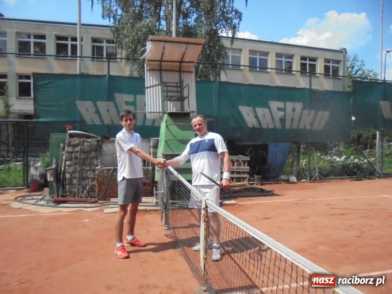 Zdjęcie w galerii na portalu naszraciborz.pl: Wojciech Rybiński zwycięzcą tenisowego turnieju Starosty wiadomości z regionu