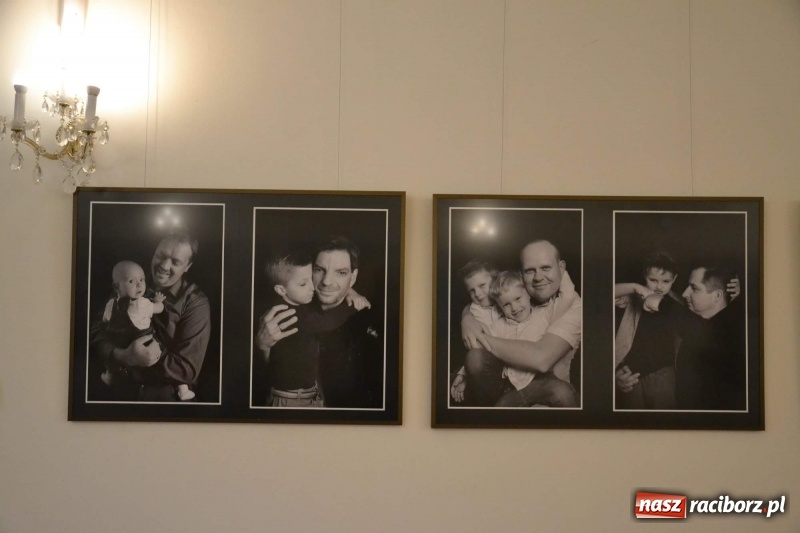 Zdjęcie w galerii na portalu naszraciborz.pl: Podwójny wernisaż i koncert Raciborskiego Ogniska Muzycznego na Zamku Piastowskim  wiadomości z regionu