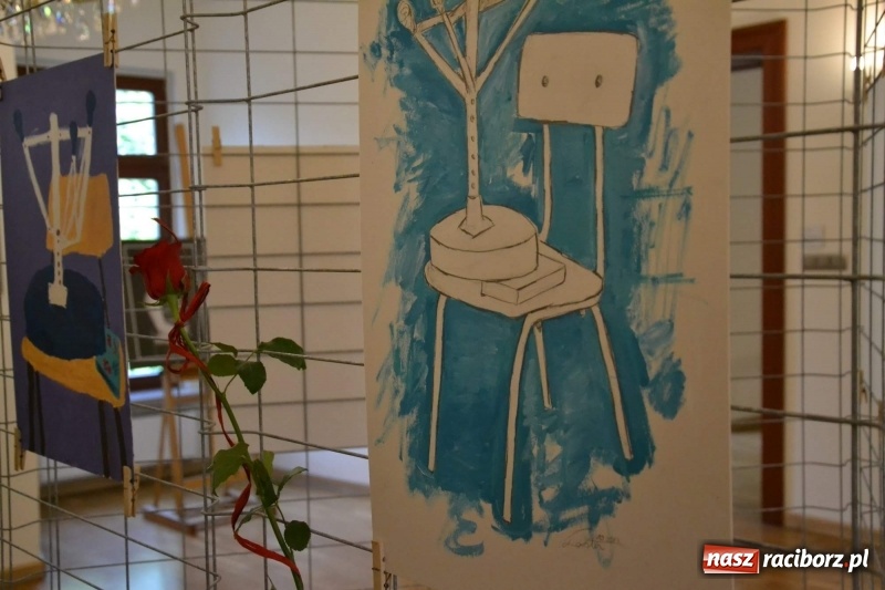 Zdjęcie w galerii na portalu naszraciborz.pl: Podwójny wernisaż i koncert Raciborskiego Ogniska Muzycznego na Zamku Piastowskim  wiadomości z regionu