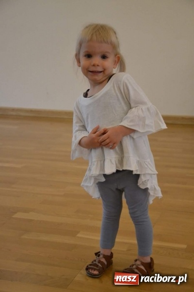 Zdjęcie w galerii na portalu naszraciborz.pl: Podwójny wernisaż i koncert Raciborskiego Ogniska Muzycznego na Zamku Piastowskim  wiadomości z regionu