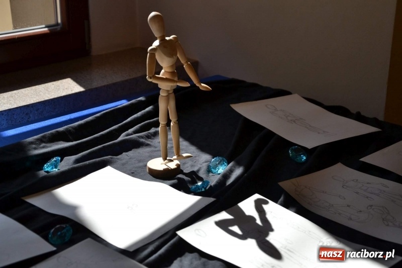 Zdjęcie w galerii na portalu naszraciborz.pl: Podwójny wernisaż i koncert Raciborskiego Ogniska Muzycznego na Zamku Piastowskim  wiadomości z regionu