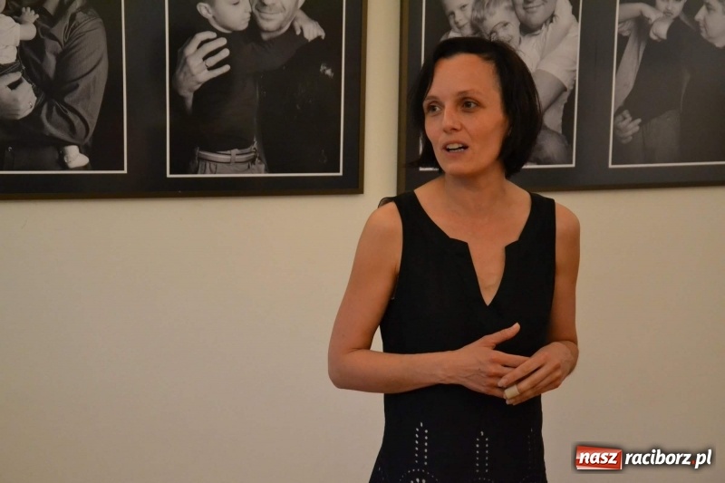 Zdjęcie w galerii na portalu naszraciborz.pl: Podwójny wernisaż i koncert Raciborskiego Ogniska Muzycznego na Zamku Piastowskim  wiadomości z regionu