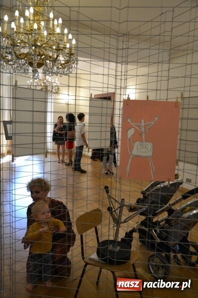 Zdjęcie w galerii na portalu naszraciborz.pl: Podwójny wernisaż i koncert Raciborskiego Ogniska Muzycznego na Zamku Piastowskim  wiadomości z regionu