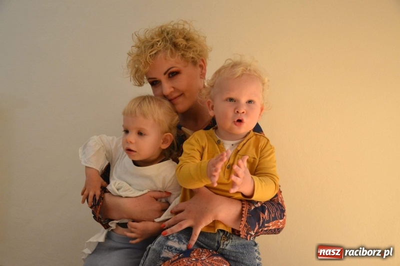 Zdjęcie w galerii na portalu naszraciborz.pl: Podwójny wernisaż i koncert Raciborskiego Ogniska Muzycznego na Zamku Piastowskim  wiadomości z regionu