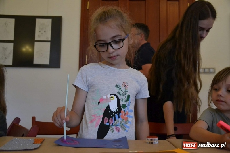 Zdjęcie w galerii na portalu naszraciborz.pl: Podwójny wernisaż i koncert Raciborskiego Ogniska Muzycznego na Zamku Piastowskim  wiadomości z regionu