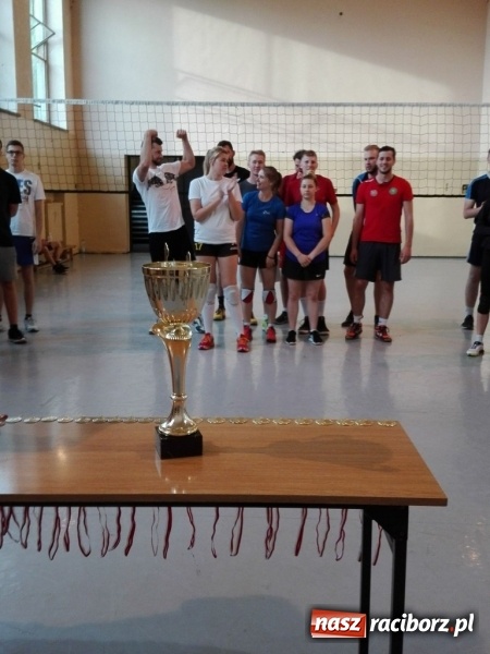 Zdjęcie w galerii na portalu naszraciborz.pl: Siatkarskie zmagania studentów PWSZ o Puchar Rektora wiadomości z regionu