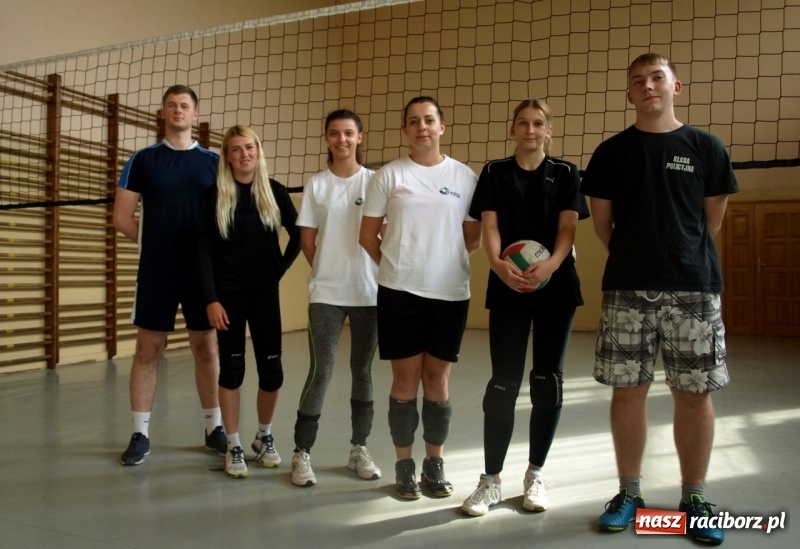 Zdjęcie w galerii na portalu naszraciborz.pl: Siatkarskie zmagania studentów PWSZ o Puchar Rektora wiadomości z regionu