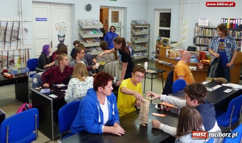 Zdjęcie w galerii na portalu naszraciborz.pl: Klub Gier Planszowych po raz dziewiąty w raciborskiej bibliotece wiadomości z regionu
