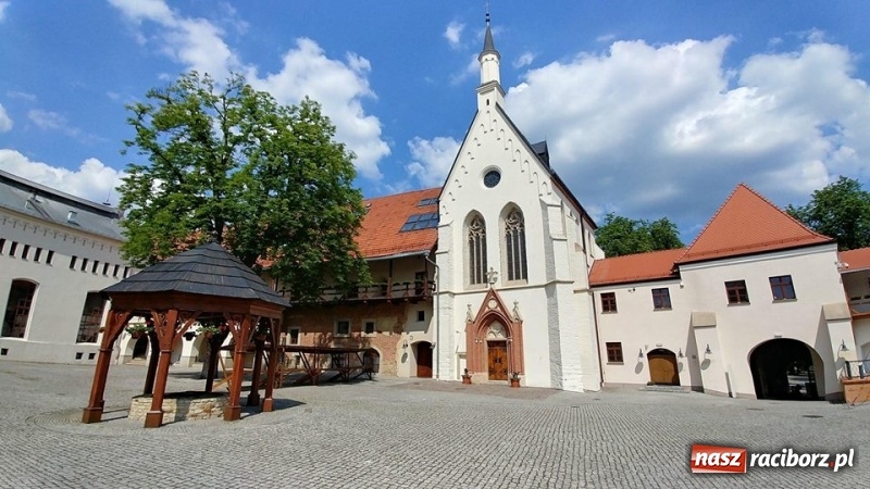 Zdjęcie w galerii na portalu naszraciborz.pl: Na raciborski zamek trafią skarby. Pomoże Stowarzyszenie Odra 1945  wiadomości z regionu