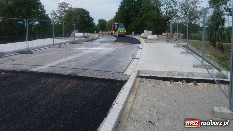 Zdjęcie w galerii na portalu naszraciborz.pl: Budowa wiaduktu w Nędzy coraz bliżej końca wiadomości z regionu
