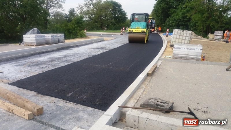 Zdjęcie w galerii na portalu naszraciborz.pl: Budowa wiaduktu w Nędzy coraz bliżej końca wiadomości z regionu