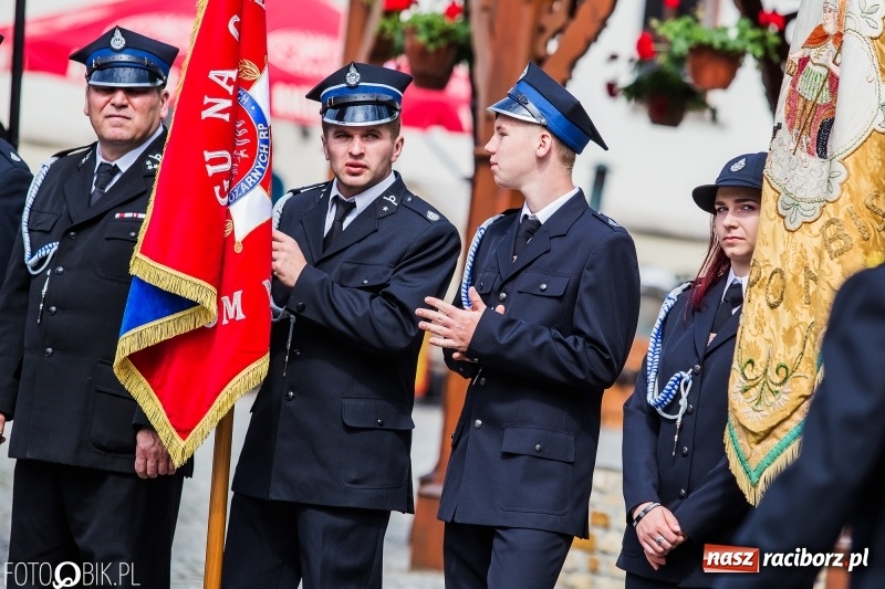 Zdjęcie w galerii na portalu naszraciborz.pl: Strażackie święto na raciborskim zamku  wiadomości z regionu