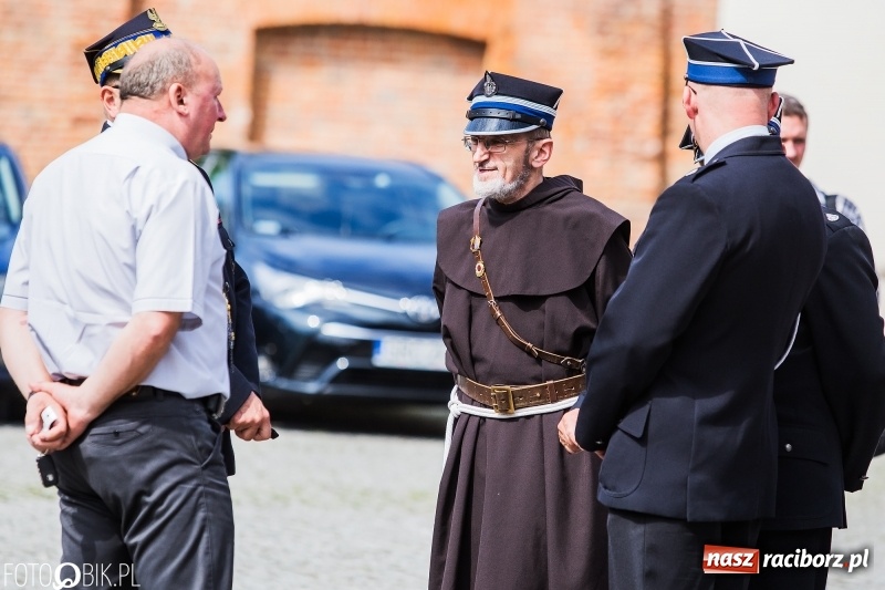 Zdjęcie w galerii na portalu naszraciborz.pl: Strażackie święto na raciborskim zamku  wiadomości z regionu