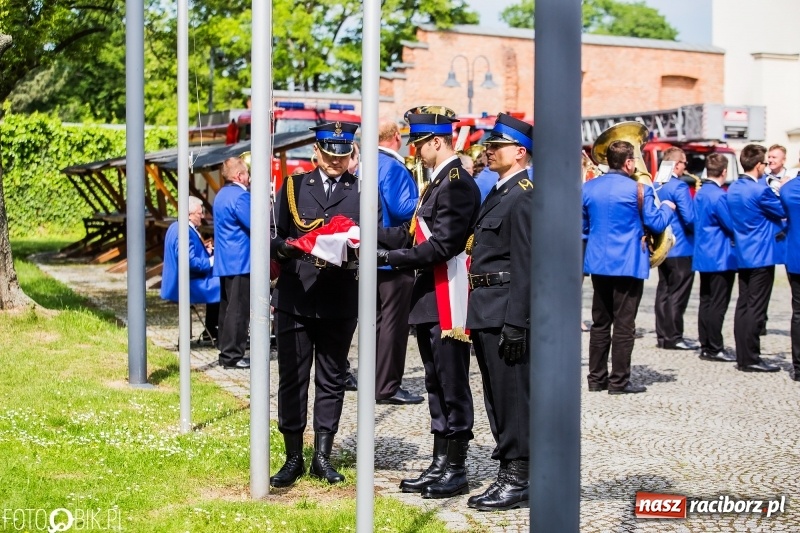 Zdjęcie w galerii na portalu naszraciborz.pl: Strażackie święto na raciborskim zamku  wiadomości z regionu