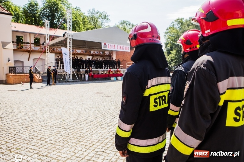 Zdjęcie w galerii na portalu naszraciborz.pl: Strażackie święto na raciborskim zamku  wiadomości z regionu