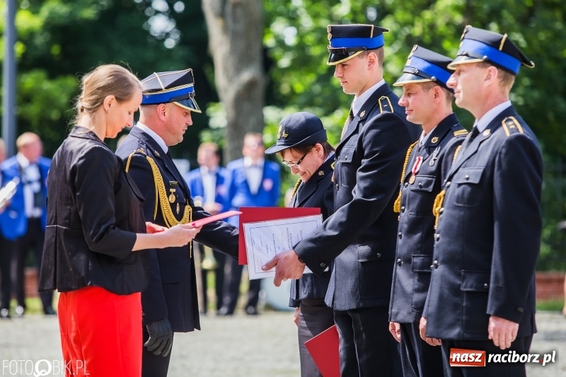 Zdjęcie w galerii na portalu naszraciborz.pl: Strażackie święto na raciborskim zamku  wiadomości z regionu