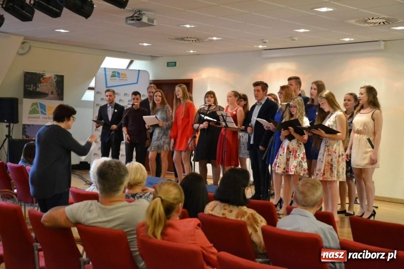 Zdjęcie w galerii na portalu naszraciborz.pl: Warsztaty plastyczne i polsko - czeski koncert na Zamku Piastowskim  wiadomości z regionu