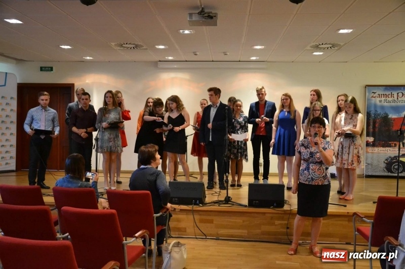 Zdjęcie w galerii na portalu naszraciborz.pl: Warsztaty plastyczne i polsko - czeski koncert na Zamku Piastowskim  wiadomości z regionu