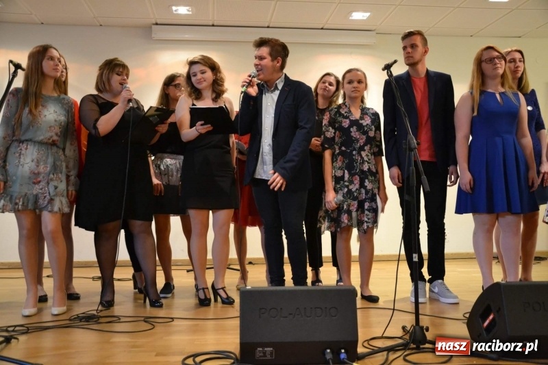 Zdjęcie w galerii na portalu naszraciborz.pl: Warsztaty plastyczne i polsko - czeski koncert na Zamku Piastowskim  wiadomości z regionu