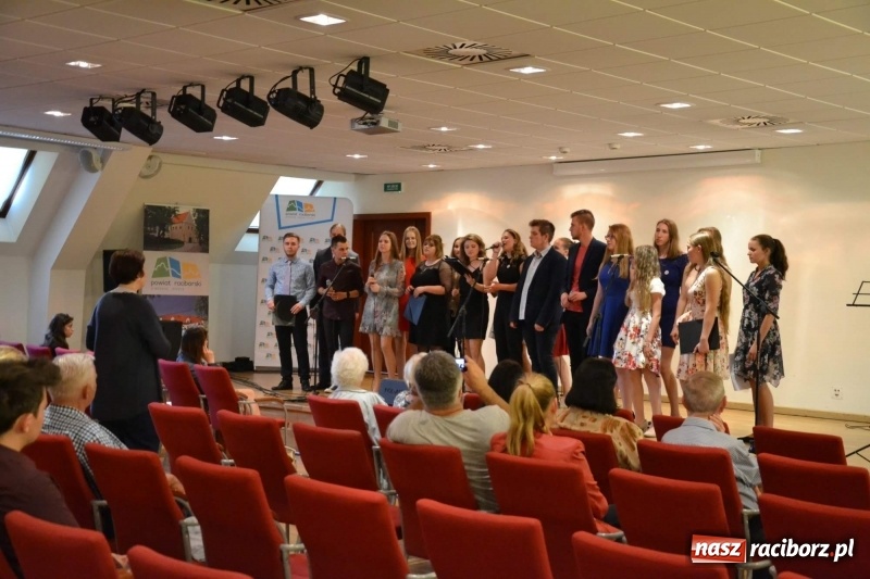 Zdjęcie w galerii na portalu naszraciborz.pl: Warsztaty plastyczne i polsko - czeski koncert na Zamku Piastowskim  wiadomości z regionu