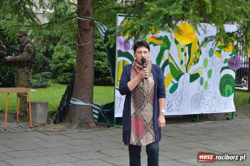 Zdjęcie w galerii na portalu naszraciborz.pl: Moc atrakcji na Pikniku Rodzinnym w SP 4 wiadomości z regionu