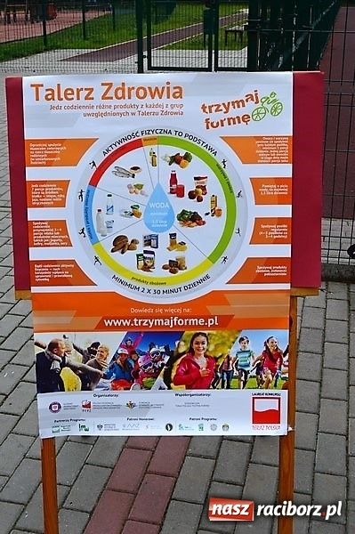 Zdjęcie w galerii na portalu naszraciborz.pl: Moc atrakcji na Pikniku Rodzinnym w SP 4 wiadomości z regionu