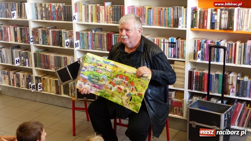 Zdjęcie w galerii na portalu naszraciborz.pl: Wiesław Drabik pierwszym gościem Wielkiej ligi młodych czytelników wiadomości z regionu