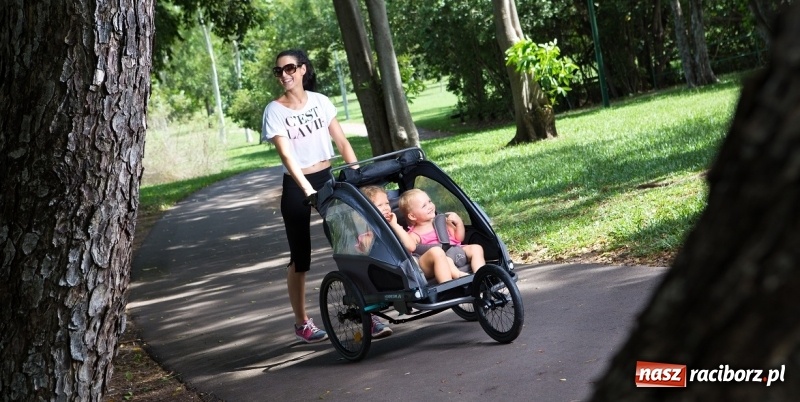 Zdjęcie w galerii na portalu naszraciborz.pl: Przyczepka rowerowa dla dzieci. Czym kierować się przy wyborze? wiadomości z regionu