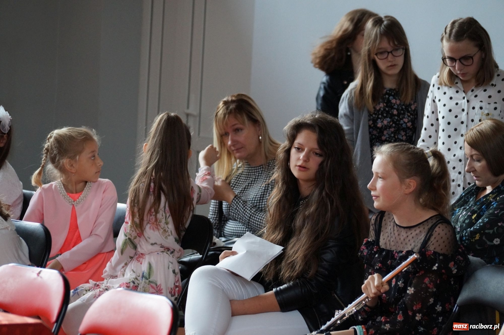 Zdjęcie w galerii na portalu naszraciborz.pl: Niebo nad Górkami Śląskimi śpiewem otwarte wiadomości z regionu