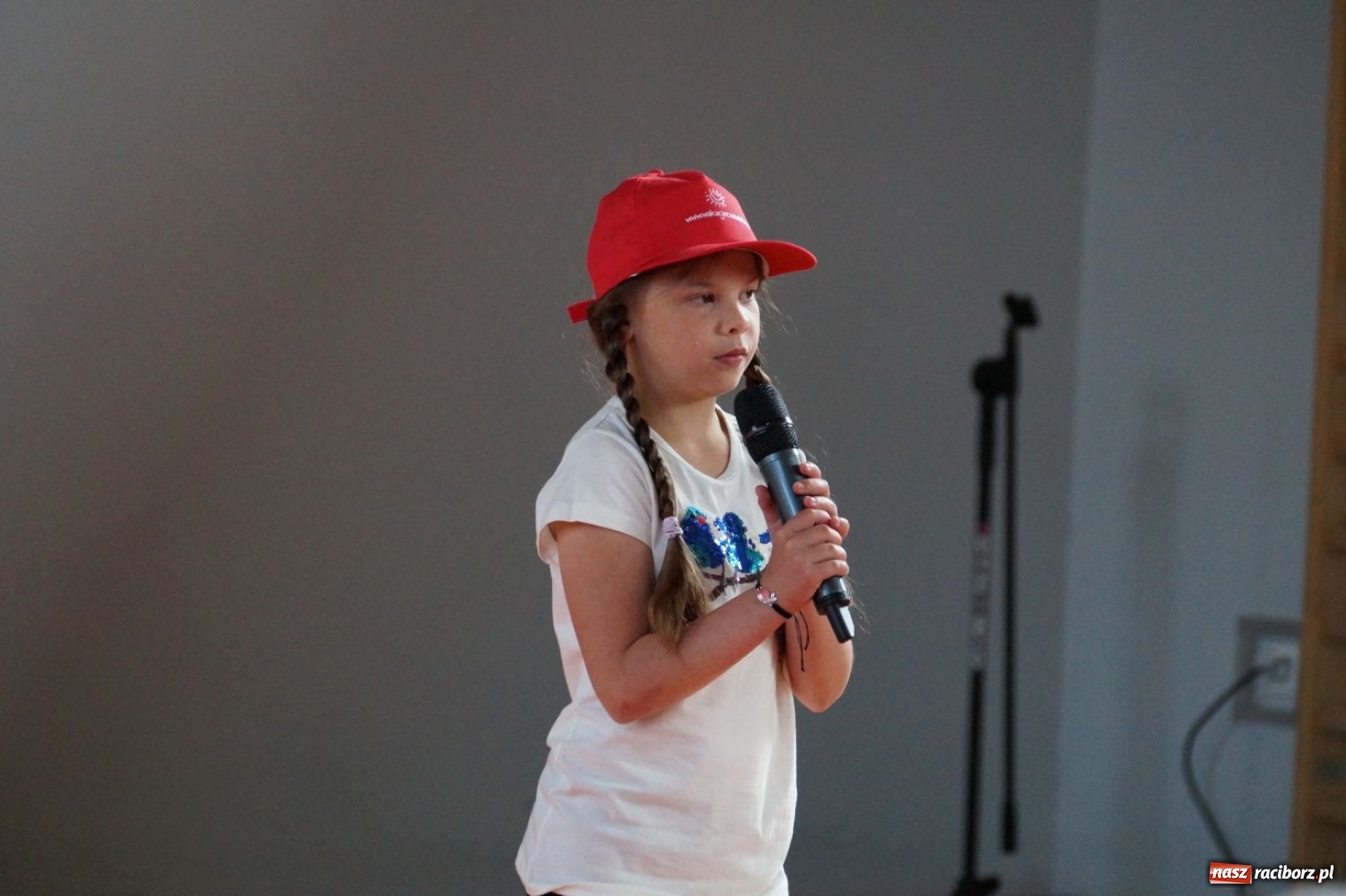 Zdjęcie w galerii na portalu naszraciborz.pl: Niebo nad Górkami Śląskimi śpiewem otwarte wiadomości z regionu