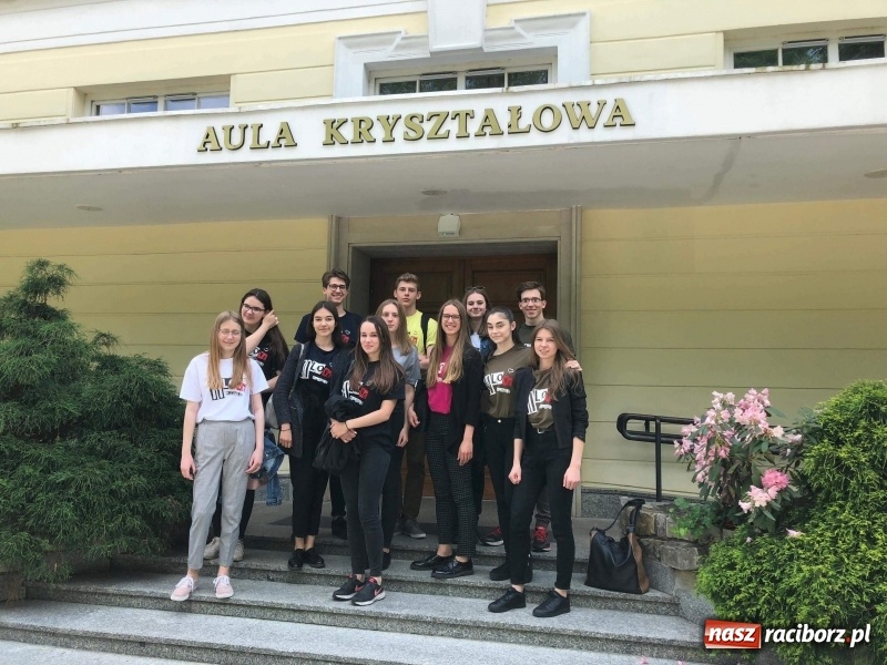 Zdjęcie w galerii na portalu naszraciborz.pl: Uczniowie II LO najlepsi w Polsce wiadomości z regionu