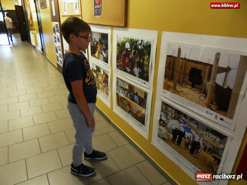 Zdjęcie w galerii na portalu naszraciborz.pl: Program edukacyjny Globalnie w bibliotekach dotarł do Raciborza wiadomości z regionu