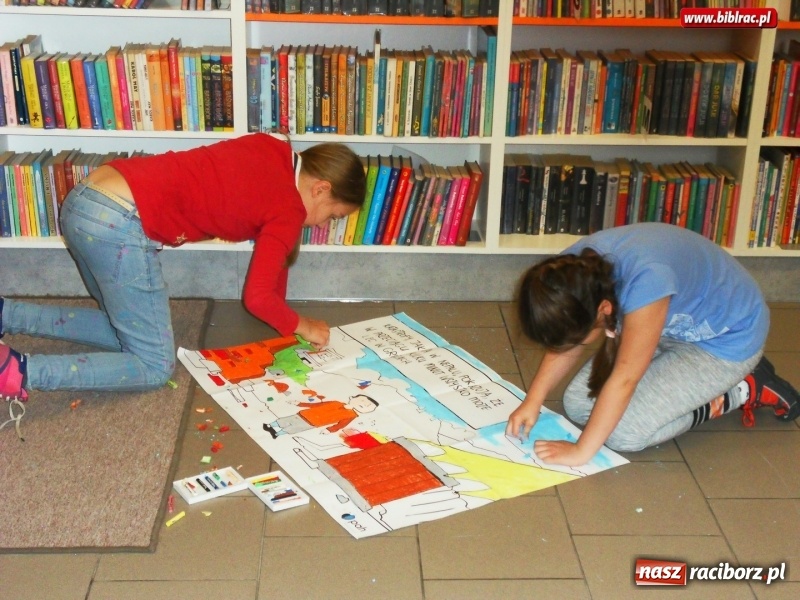 Zdjęcie w galerii na portalu naszraciborz.pl: Program edukacyjny Globalnie w bibliotekach dotarł do Raciborza wiadomości z regionu